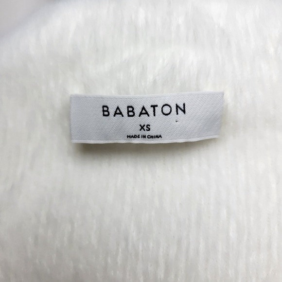 Aritzia Babaton Kuma White Fluffy Sweater Size XS Minimalist Luxe Preppy Chic - Picture 4 of 9